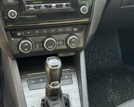 Сірий Шкода Octavia Scout, об'ємом двигуна 2 л та пробігом 290 тис. км за 15999 $, фото 15 на Automoto.ua