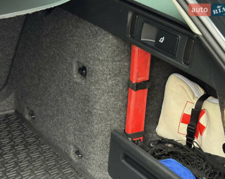 Серый Шкода Октавия Скаут, объемом двигателя 2 л и пробегом 251 тыс. км за 15950 $, фото 120 на Automoto.ua