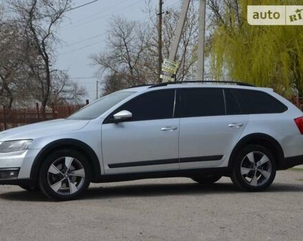 Сірий Шкода Octavia Scout, об'ємом двигуна 2 л та пробігом 291 тис. км за 13300 $, фото 6 на Automoto.ua