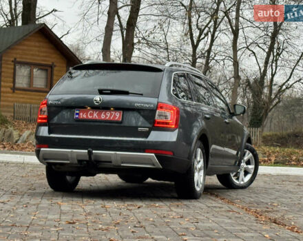Серый Шкода Октавия Скаут, объемом двигателя 2 л и пробегом 251 тыс. км за 15950 $, фото 34 на Automoto.ua