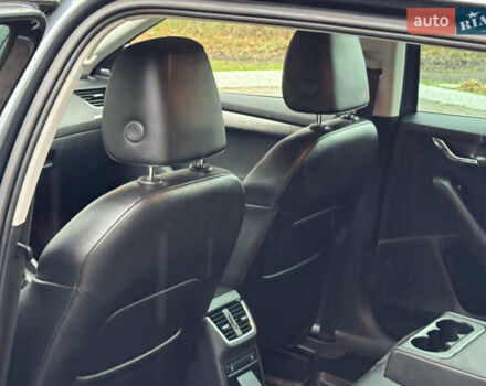 Серый Шкода Октавия Скаут, объемом двигателя 2 л и пробегом 251 тыс. км за 15950 $, фото 99 на Automoto.ua