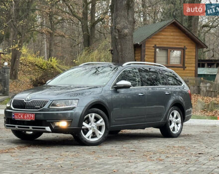 Серый Шкода Октавия Скаут, объемом двигателя 2 л и пробегом 251 тыс. км за 15950 $, фото 5 на Automoto.ua