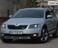 Сірий Шкода Octavia Scout, об'ємом двигуна 2 л та пробігом 291 тис. км за 13300 $, фото 1 на Automoto.ua