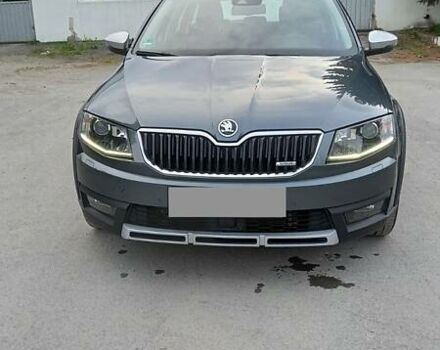 Сірий Шкода Octavia Scout, об'ємом двигуна 2 л та пробігом 220 тис. км за 18900 $, фото 2 на Automoto.ua