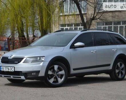 Сірий Шкода Octavia Scout, об'ємом двигуна 2 л та пробігом 291 тис. км за 13300 $, фото 3 на Automoto.ua