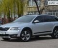 Сірий Шкода Octavia Scout, об'ємом двигуна 2 л та пробігом 291 тис. км за 13300 $, фото 3 на Automoto.ua