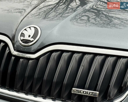 Серый Шкода Октавия Скаут, объемом двигателя 2 л и пробегом 251 тыс. км за 15950 $, фото 8 на Automoto.ua