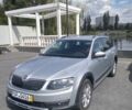 Сірий Шкода Octavia Scout, об'ємом двигуна 2 л та пробігом 255 тис. км за 16150 $, фото 1 на Automoto.ua