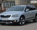 Сірий Шкода Octavia Scout, об'ємом двигуна 2 л та пробігом 291 тис. км за 13300 $, фото 2 на Automoto.ua