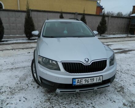 Сірий Шкода Octavia Scout, об'ємом двигуна 2 л та пробігом 320 тис. км за 15436 $, фото 2 на Automoto.ua