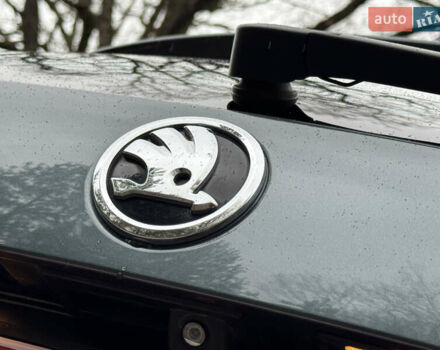 Серый Шкода Октавия Скаут, объемом двигателя 2 л и пробегом 251 тыс. км за 15950 $, фото 38 на Automoto.ua