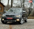 Серый Шкода Октавия Скаут, объемом двигателя 2 л и пробегом 251 тыс. км за 15950 $, фото 1 на Automoto.ua