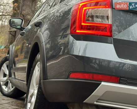 Серый Шкода Октавия Скаут, объемом двигателя 2 л и пробегом 251 тыс. км за 15950 $, фото 59 на Automoto.ua