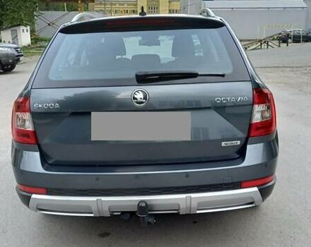 Сірий Шкода Octavia Scout, об'ємом двигуна 2 л та пробігом 220 тис. км за 18900 $, фото 3 на Automoto.ua