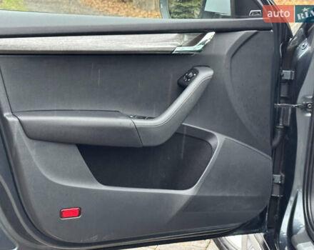 Серый Шкода Октавия Скаут, объемом двигателя 2 л и пробегом 251 тыс. км за 15950 $, фото 67 на Automoto.ua