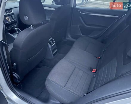 Сірий Шкода Octavia Scout, об'ємом двигуна 2 л та пробігом 270 тис. км за 15700 $, фото 10 на Automoto.ua