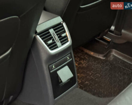 Серый Шкода Октавия Скаут, объемом двигателя 2 л и пробегом 251 тыс. км за 15950 $, фото 105 на Automoto.ua