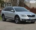 Сірий Шкода Octavia Scout, об'ємом двигуна 2 л та пробігом 291 тис. км за 13300 $, фото 25 на Automoto.ua