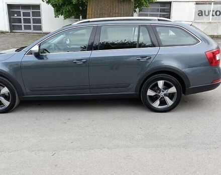 Сірий Шкода Octavia Scout, об'ємом двигуна 2 л та пробігом 220 тис. км за 18900 $, фото 4 на Automoto.ua