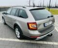 Шкода Октавия Скаут 2017 в Мукачеве на Automoto.ua Серый Шкода Октавия Скаут, объемом двигателя 2 л и пробегом 250 тыс. км за 17600 $, фото 4 на Automoto.ua