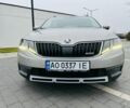 Шкода Октавия Скаут 2017 в Мукачеве на Automoto.ua Серый Шкода Октавия Скаут, объемом двигателя 2 л и пробегом 250 тыс. км за 17600 $, фото 1 на Automoto.ua