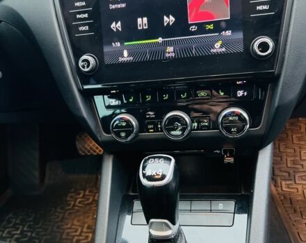 Шкода Октавия Скаут 2017 в Мукачеве на Automoto.ua Серый Шкода Октавия Скаут, объемом двигателя 2 л и пробегом 250 тыс. км за 17600 $, фото 9 на Automoto.ua