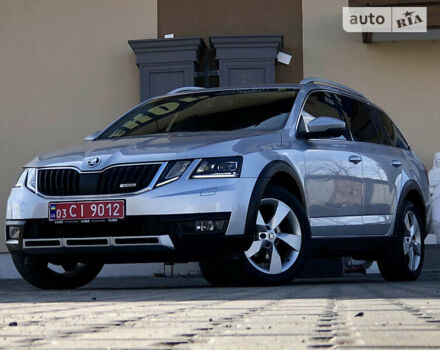 Сірий Шкода Octavia Scout, об'ємом двигуна 2 л та пробігом 199 тис. км за 17799 $, фото 39 на Automoto.ua