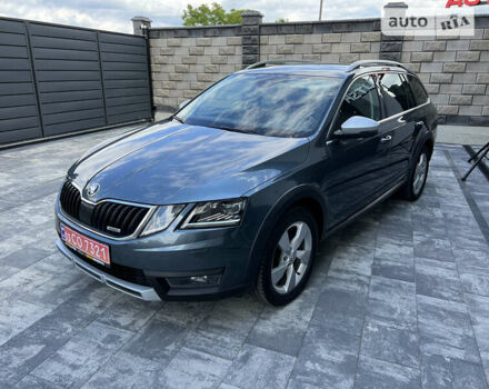 Сірий Шкода Octavia Scout, об'ємом двигуна 0 л та пробігом 193 тис. км за 22222 $, фото 7 на Automoto.ua