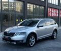 Сірий Шкода Octavia Scout, об'ємом двигуна 2 л та пробігом 243 тис. км за 17333 $, фото 1 на Automoto.ua