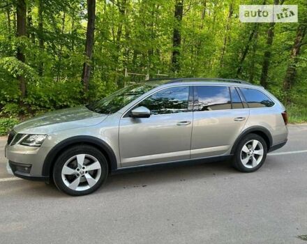 Сірий Шкода Octavia Scout, об'ємом двигуна 2 л та пробігом 260 тис. км за 17499 $, фото 7 на Automoto.ua