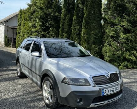 Сірий Шкода Octavia Scout, об'ємом двигуна 0 л та пробігом 225 тис. км за 6300 $, фото 1 на Automoto.ua