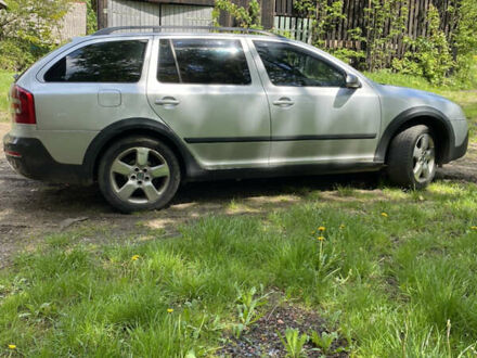 Сірий Шкода Octavia Scout, об'ємом двигуна 2 л та пробігом 174 тис. км за 8200 $, фото 1 на Automoto.ua