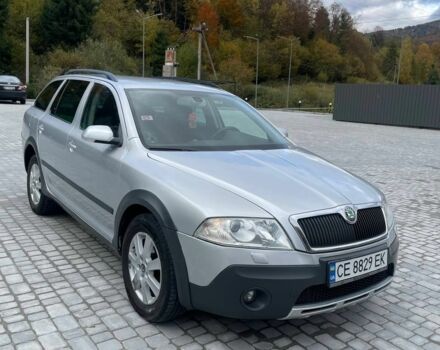 Серый Шкода Октавия Скаут, объемом двигателя 2 л и пробегом 260 тыс. км за 6300 $, фото 1 на Automoto.ua