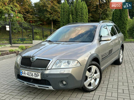 Шкода Octavia Scout 2008 у Прилуках на Automoto.ua Сірий Шкода Octavia Scout, об'ємом двигуна 2 л та пробігом 225 тис. км за 6900 $, фото 1 на Automoto.ua