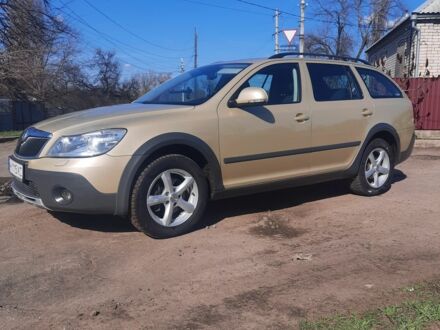 Сірий Шкода Octavia Scout, об'ємом двигуна 1.9 л та пробігом 185 тис. км за 9500 $, фото 1 на Automoto.ua