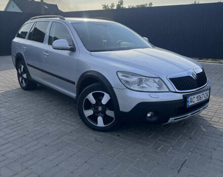 Сірий Шкода Octavia Scout, об'ємом двигуна 1.8 л та пробігом 235 тис. км за 9500 $, фото 1 на Automoto.ua