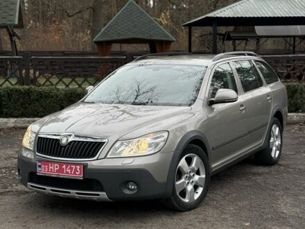 Сірий Шкода Octavia Scout, об'ємом двигуна 1.8 л та пробігом 200 тис. км за 8300 $, фото 1 на Automoto.ua