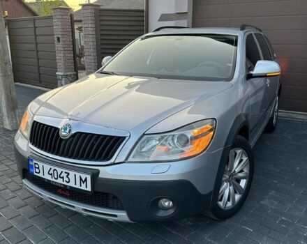 Сірий Шкода Octavia Scout, об'ємом двигуна 2 л та пробігом 299 тис. км за 11600 $, фото 1 на Automoto.ua