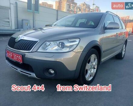 Шкода Октавия Скаут 2012 в Киеве на Automoto.ua Серый Шкода Октавия Скаут, объемом двигателя 1.8 л и пробегом 197 тыс. км за 9999 $, фото 1 на Automoto.ua