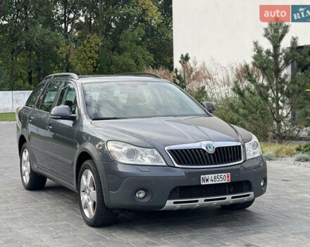 Сірий Шкода Octavia Scout, об'ємом двигуна 1.8 л та пробігом 255 тис. км за 7900 $, фото 1 на Automoto.ua