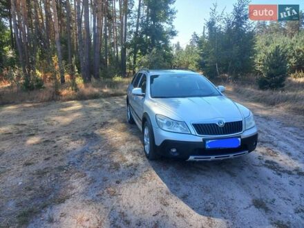Шкода Октавия Скаут 2012 в Лебедине на Automoto.ua Серый Шкода Октавия Скаут, объемом двигателя 1.8 л и пробегом 214 тыс. км за 7850 $, фото 1 на Automoto.ua