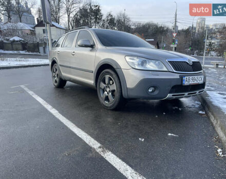 Серый Шкода Октавия Скаут, объемом двигателя 1.97 л и пробегом 290 тыс. км за 11200 $, фото 1 на Automoto.ua