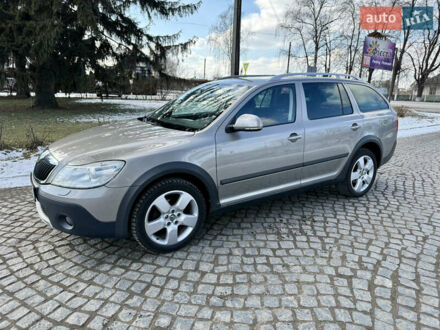 Шкода Octavia Scout 2013 у Старокостянтинів на Automoto.ua Сірий Шкода Octavia Scout, об'ємом двигуна 2 л та пробігом 246 тис. км за 10950 $, фото 1 на Automoto.ua