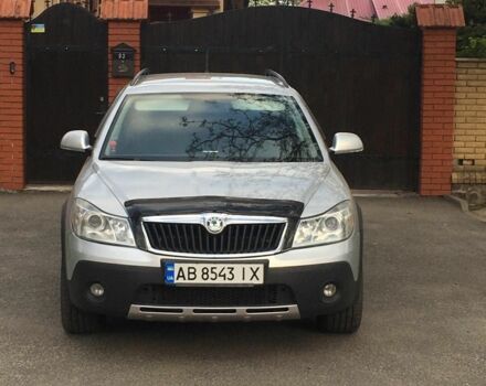 Сірий Шкода Octavia Scout, об'ємом двигуна 2 л та пробігом 245 тис. км за 13400 $, фото 1 на Automoto.ua