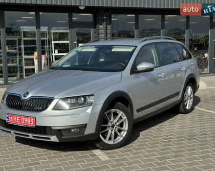 Сірий Шкода Octavia Scout, об'ємом двигуна 2 л та пробігом 290 тис. км за 15999 $, фото 1 на Automoto.ua