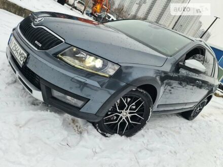Шкода Octavia Scout 2015 у Києві на Automoto.ua Сірий Шкода Octavia Scout, об'ємом двигуна 2 л та пробігом 357 тис. км за 14000 $, фото 1 на Automoto.ua