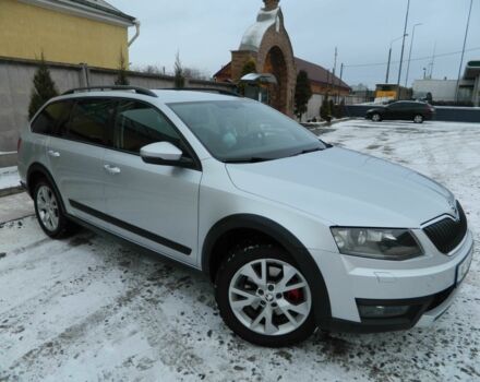 Сірий Шкода Octavia Scout, об'ємом двигуна 2 л та пробігом 320 тис. км за 15398 $, фото 1 на Automoto.ua