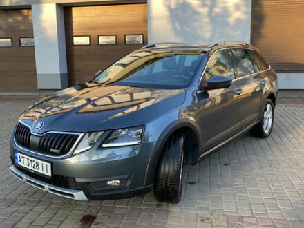 Шкода Octavia Scout 2018 у Івано-Франківську на Automoto.ua Сірий Шкода Octavia Scout, об'ємом двигуна 1.97 л та пробігом 178 тис. км за 16100 $, фото 1 на Automoto.ua