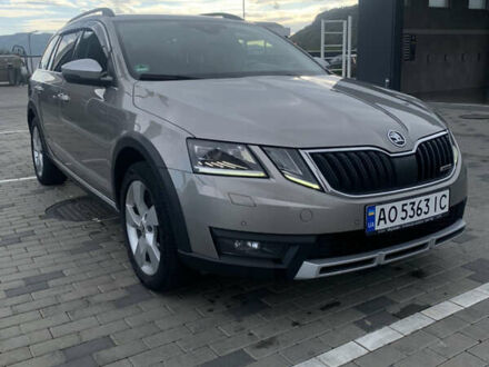Шкода Octavia Scout 2018 у Хусте на Automoto.ua Сірий Шкода Octavia Scout, об'ємом двигуна 1.97 л та пробігом 275 тис. км за 17150 $, фото 1 на Automoto.ua