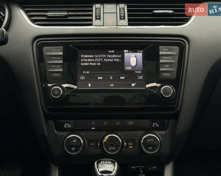 Синій Шкода Octavia Scout, об'ємом двигуна 2 л та пробігом 265 тис. км за 13600 $, фото 35 на Automoto.ua